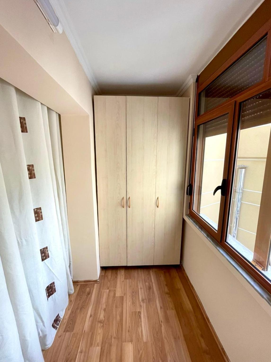 Skanderbeg Square Apartment 02 Tiranë Ngoại thất bức ảnh