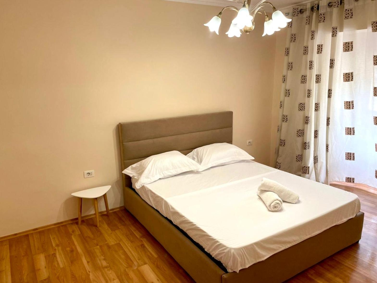 Skanderbeg Square Apartment 02 Tiranë Ngoại thất bức ảnh
