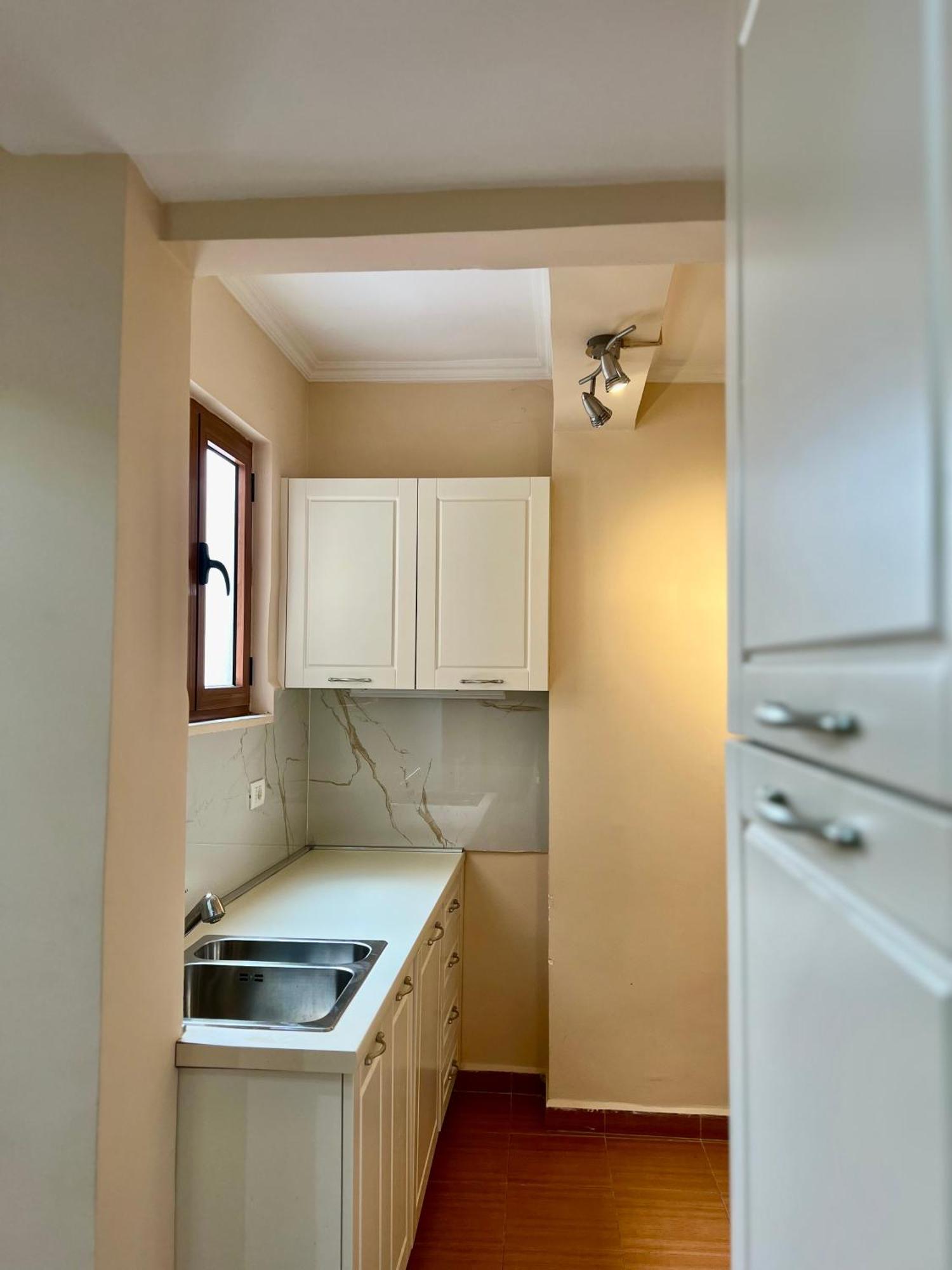 Skanderbeg Square Apartment 02 Tiranë Ngoại thất bức ảnh