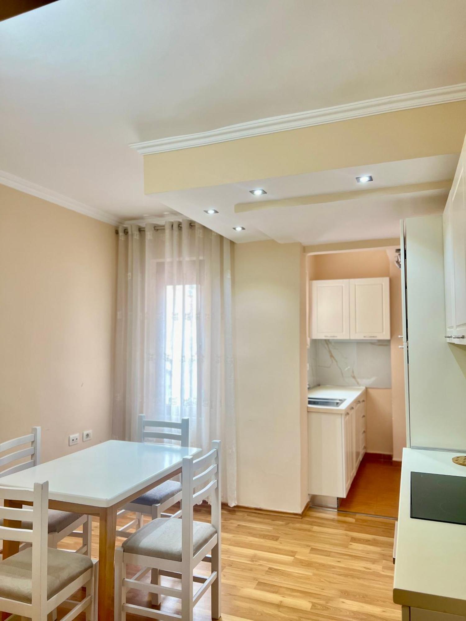 Skanderbeg Square Apartment 02 Tiranë Ngoại thất bức ảnh